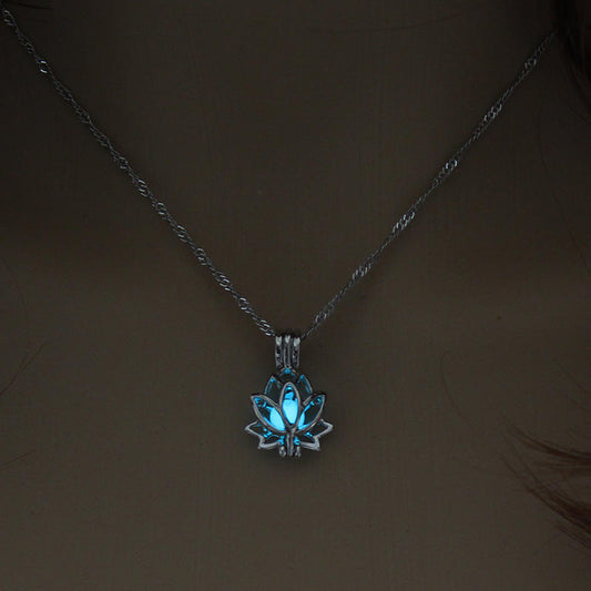Flower Glow Necklace